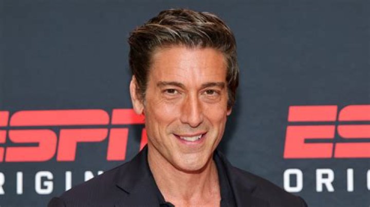 David Muir ABC News: Is He Married? Discover His Personal Life and Career Journey