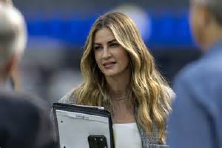 Age of Erin Andrews: A Comprehensive Look into Her Life and Career