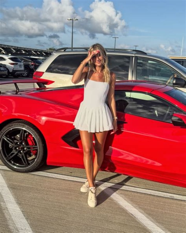 Ambiebambi: The Rising Star in the Digital World