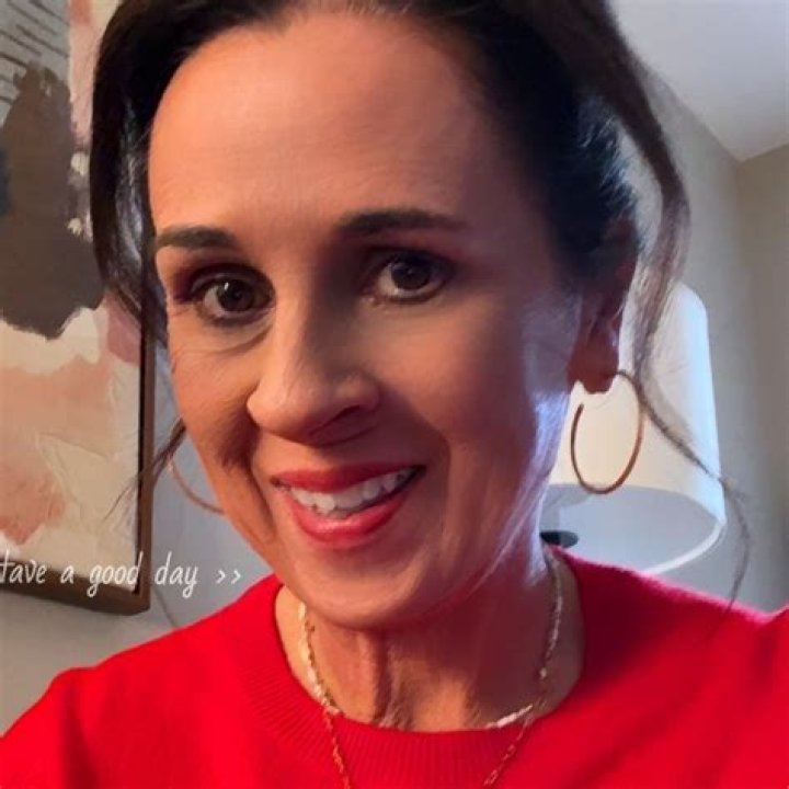 Amy Fosterongwriter: A Rising Star in the Writing Industry