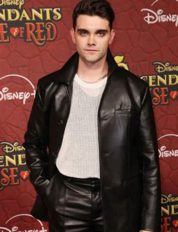 Anthony Pyatt Height: A Comprehensive Guide to His Life, Career, and Measurements