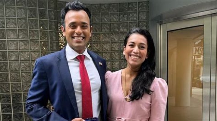 Apoorva Tewari: The Rising Star in Indian Entertainment