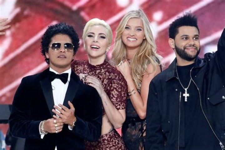 Are Bruno Mars and Ros&eacute; Dating? Unveiling the Truth Behind the Rumors