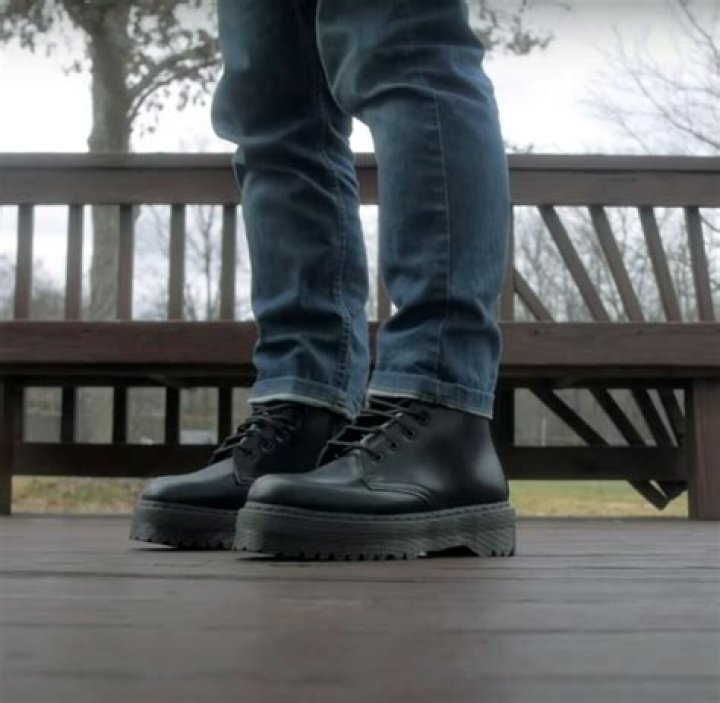 Are Dr. Martens Comfortable: A Comprehensive Guide to Style and Comfort