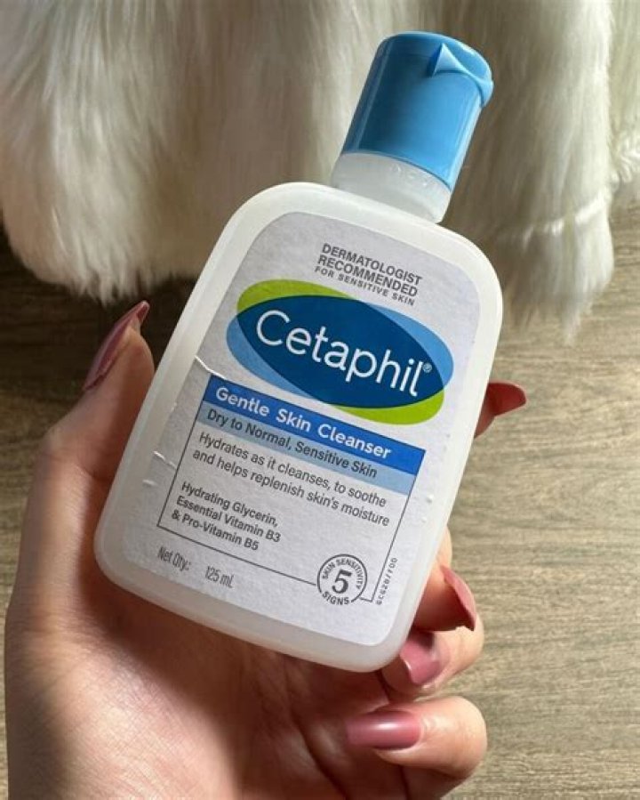 Best Scalp Cleanser for Build-Up: A Comprehensive Guide to Maintain Healthy Hair