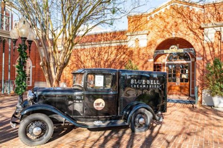 Blue Bell Brenham: Discovering the Charm of a Timeless English Pub