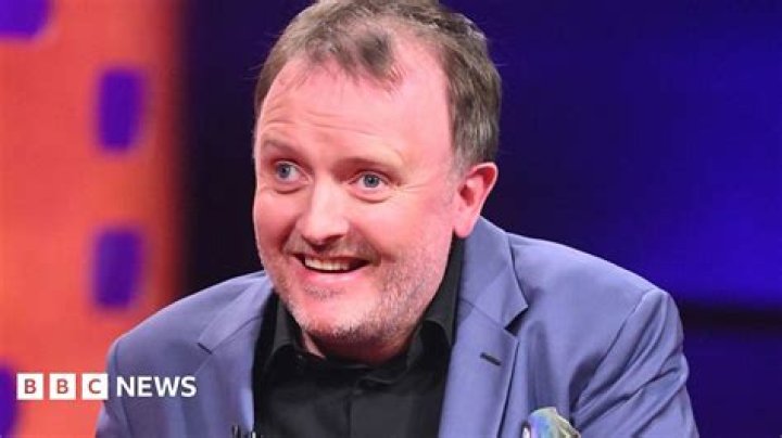 Exploring the World of British Comedians with Very Dry Humor Who Call Out