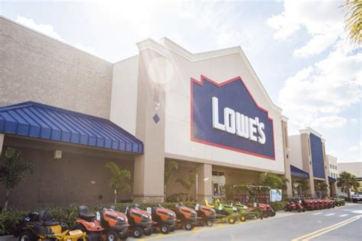 Can You Return Wood to Lowe's? A Comprehensive Guide