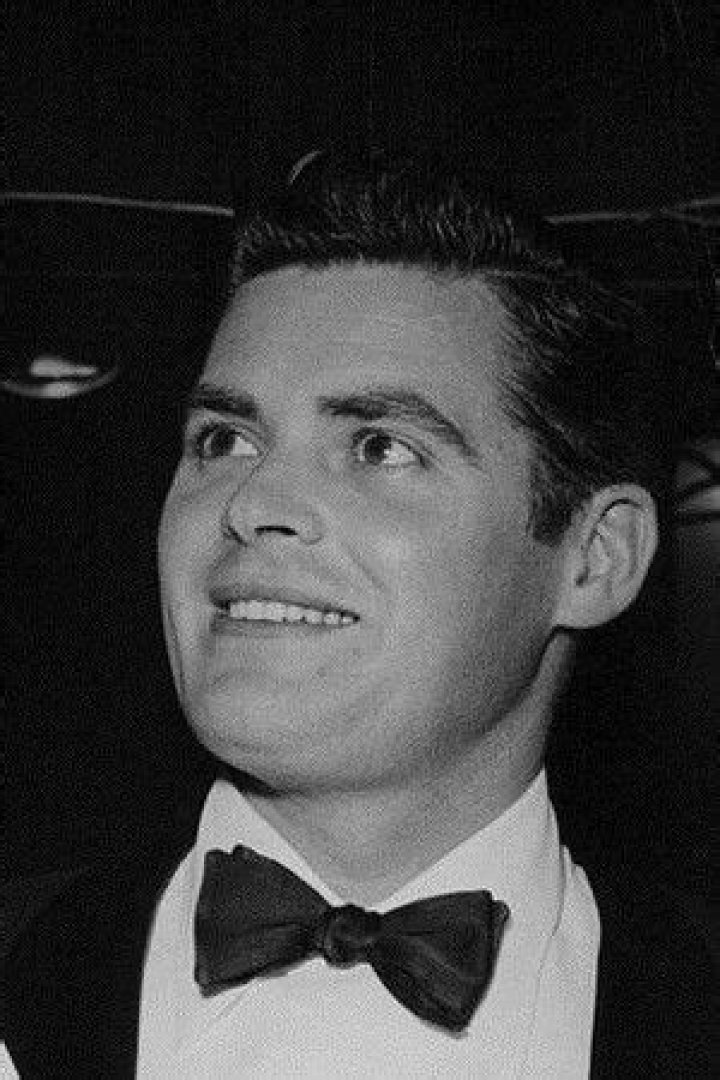 Charles Fitzsimons: A Comprehensive Look into the Life and Achievements of a Visionary Leader