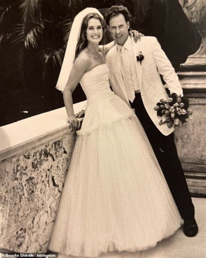 Chris Henchy and Brooke Shields' Wedding Photos: A Glorious Celebration of Love