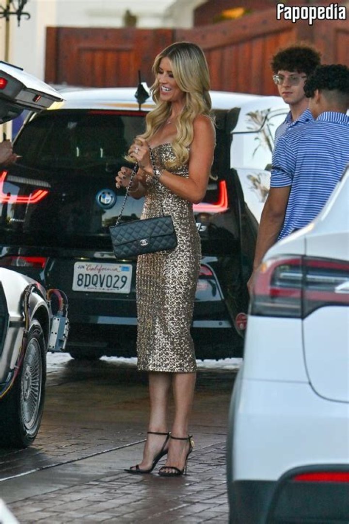 Christina Hall Nude Photos: Unveiling the Truth and Understanding the Controversy