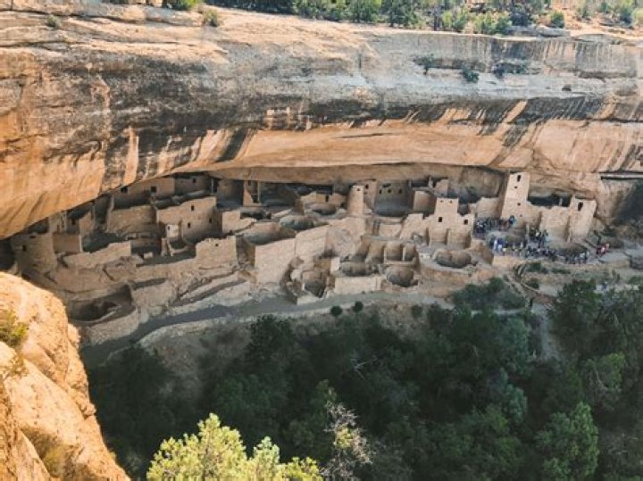 Discover the Fascinating World of Cliff Dwellings in Colorado