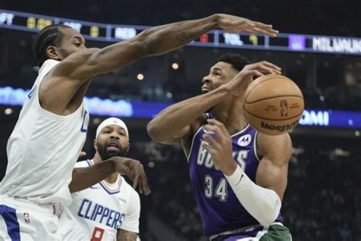 Clippers vs Milwaukee Bucks: A Detailed Analysis of Two Basketball Powerhouses