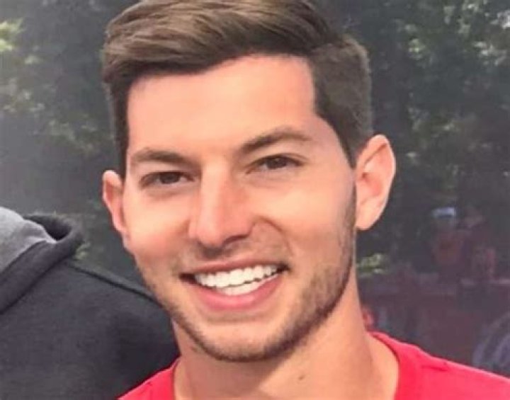 Coby Cotton Height: Unveiling the Stature of the Renowned Illusionist