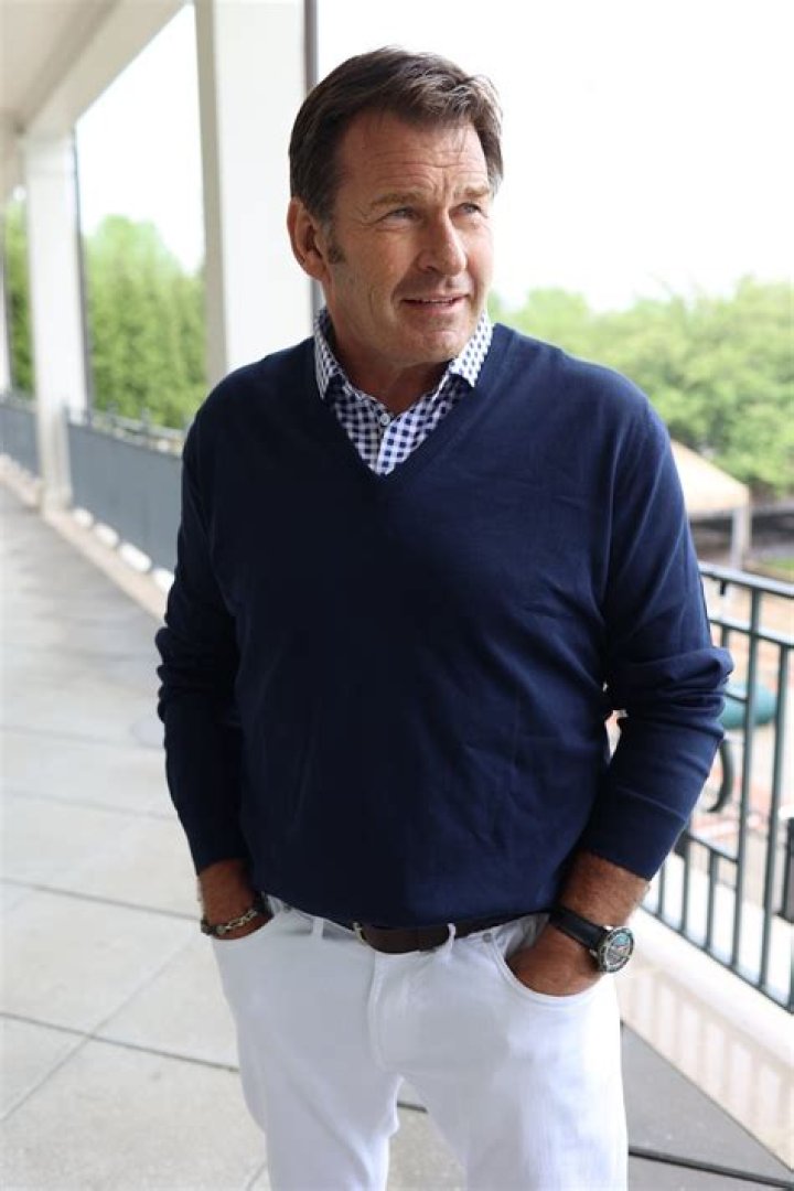 Collar and Co: Elevating Your Style with Sophisticated Fashion