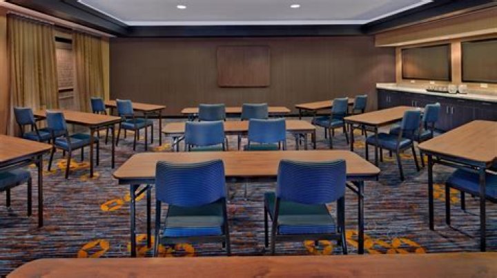 Courtyard by Marriott Key West Waterfront Hotel: Your Ultimate Destination in Paradise