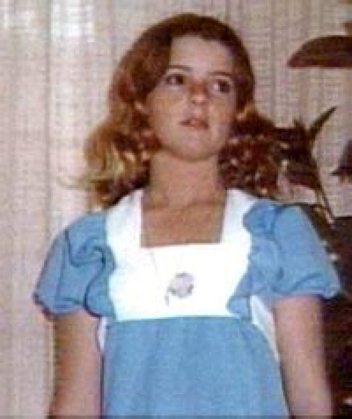 The Tragic Death of Anissa Jones: Unveiling the Truth Behind the Headlines