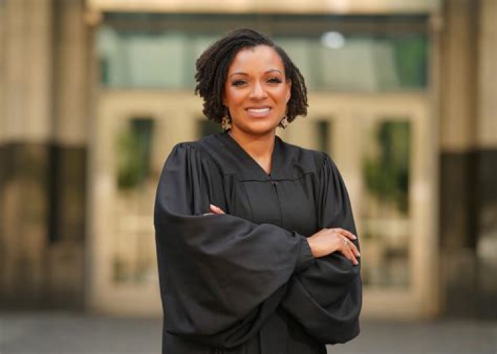 Does Liz Cheney Have a Law Degree? Unveiling the Truth Behind Her Educational Background