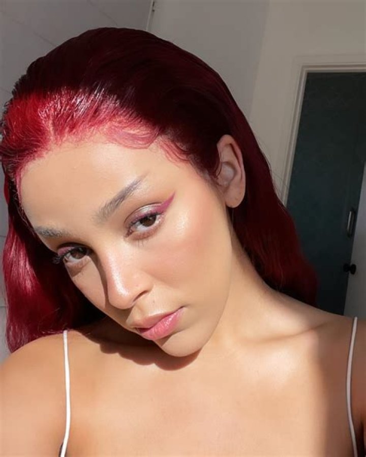 Doja Cat Biography: A Rising Star in the Music Industry