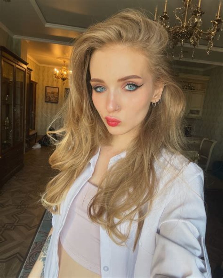 Dolly Rud: A Journey Through Music, Fame, and Legacy