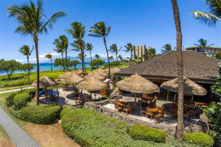 Unveiling the Charm of Dukes Beach Maui: Your Ultimate Paradise