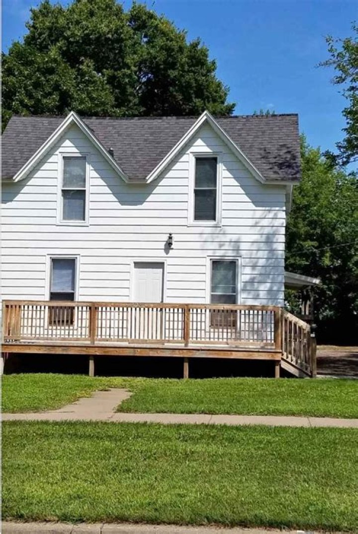 Eau Claire Marketplace: Your Ultimate Guide to Shopping and Entertainment