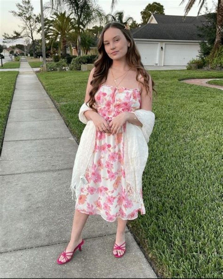 Eliz Gry: The Rising Star Redefining Music and Artistry