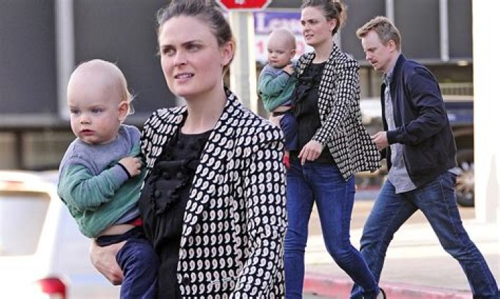 Emily Deschanel Family: A Closer Look Into Her Life and Relationships