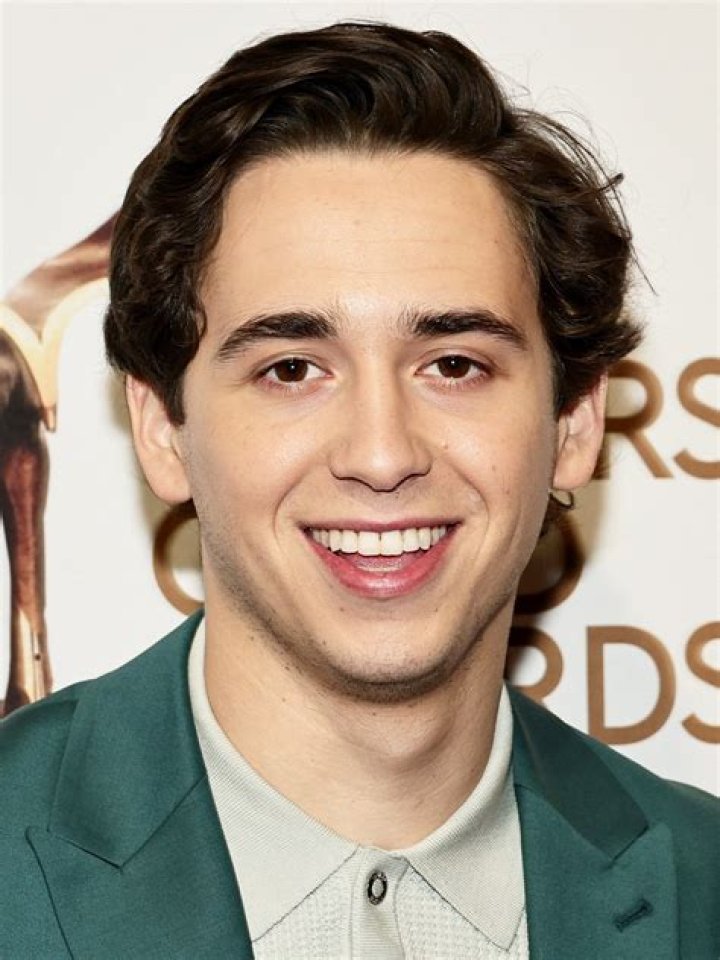 Eric Hernandez Net Worth: Exploring the Wealth and Success of a Rising Star