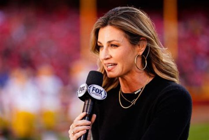 Erin Andrews: The Remarkable Journey of a Renowned Sports Announcer
