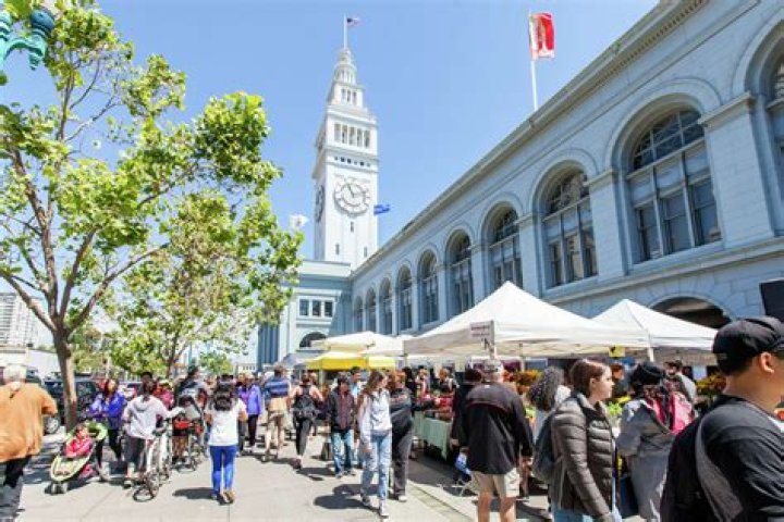 Discover the Vibrant Farmers Market in San Francisco Ferry Building