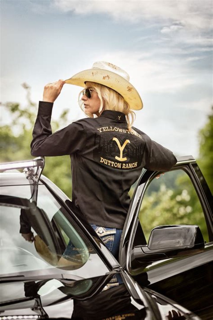 Female Country Singer in Yellowstone: Celebrating Talent and Resilience