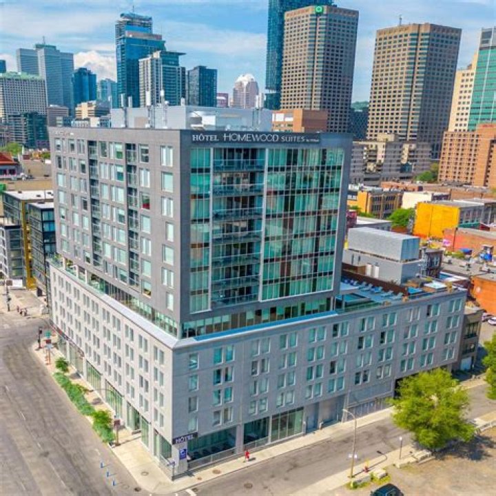 Hampton Inn and Suites Dallas Downtown: A Premier Stay in the Heart of Texas