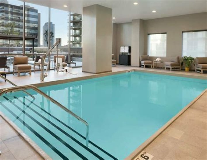 Hampton Inn Chicago West Loop: A Premier Choice for Comfort and Convenience