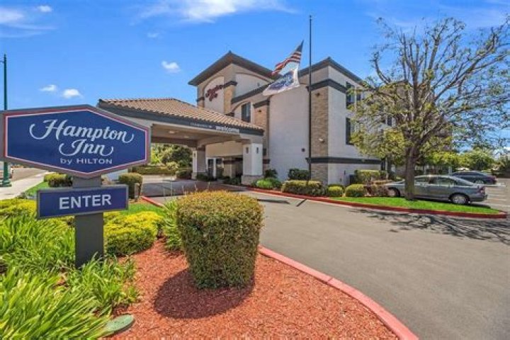 Hampton Inn Hayward: Your Premier Stay in the Heart of California