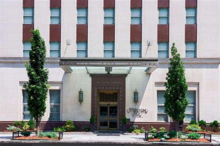 Hampton Inn Washington D.C./White House: Your Premier Stay Near the Heart of Power