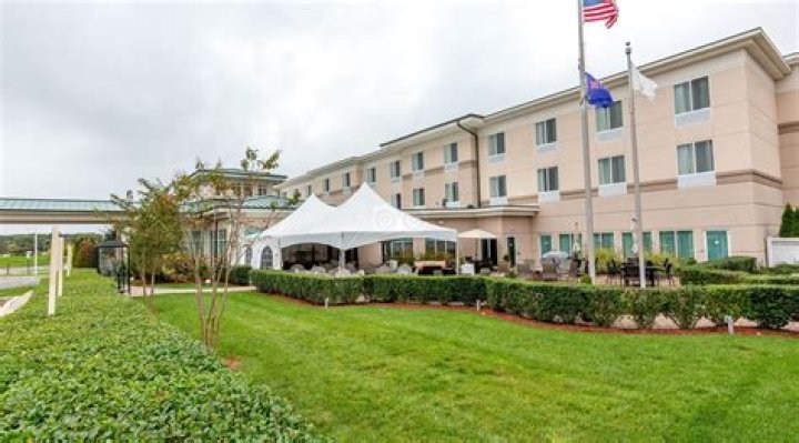 Hilton Garden Inn Riverhead: Your Ultimate Stay in the Heart of Long Island