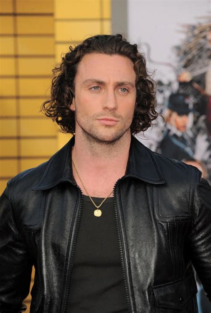 Top Hot Male Actors Who Are Making Waves in Hollywood