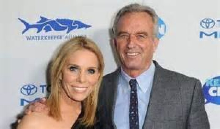 How Much is Cheryl Hines Worth? A Comprehensive Guide to Her Net Worth, Career, and More