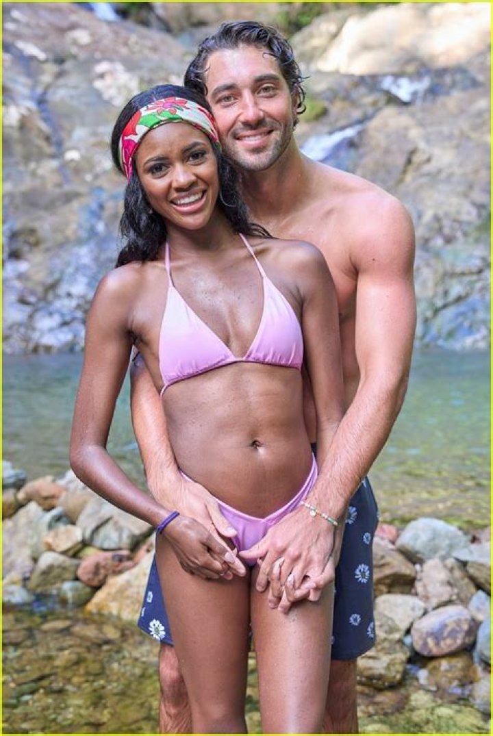 How Tall Is Joey Bachelor? Discover the Height and Other Fascinating Facts