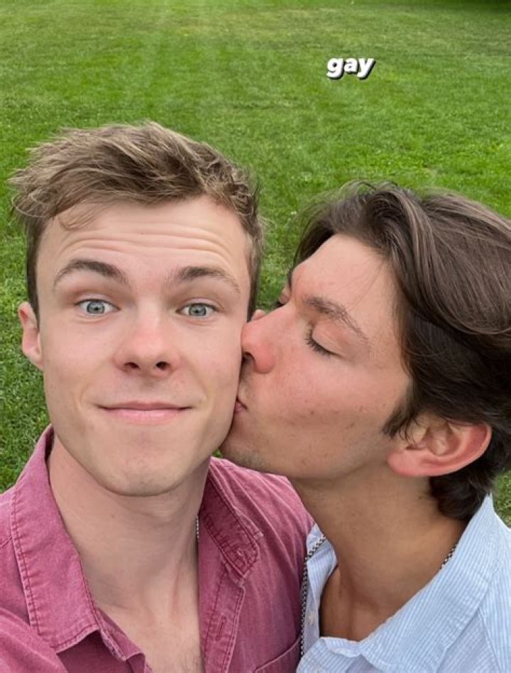 Is George Hamilton Gay? Unveiling the Truth About the Iconic Actor