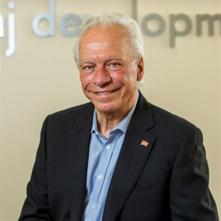 Jeff Carriveau: The Man Behind the Lens