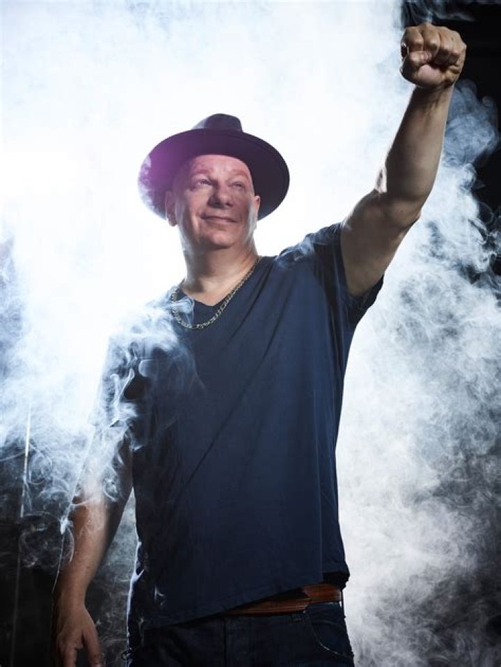 Jeff Ross Cancer: A Comprehensive Exploration of the Comedian's Health Journey