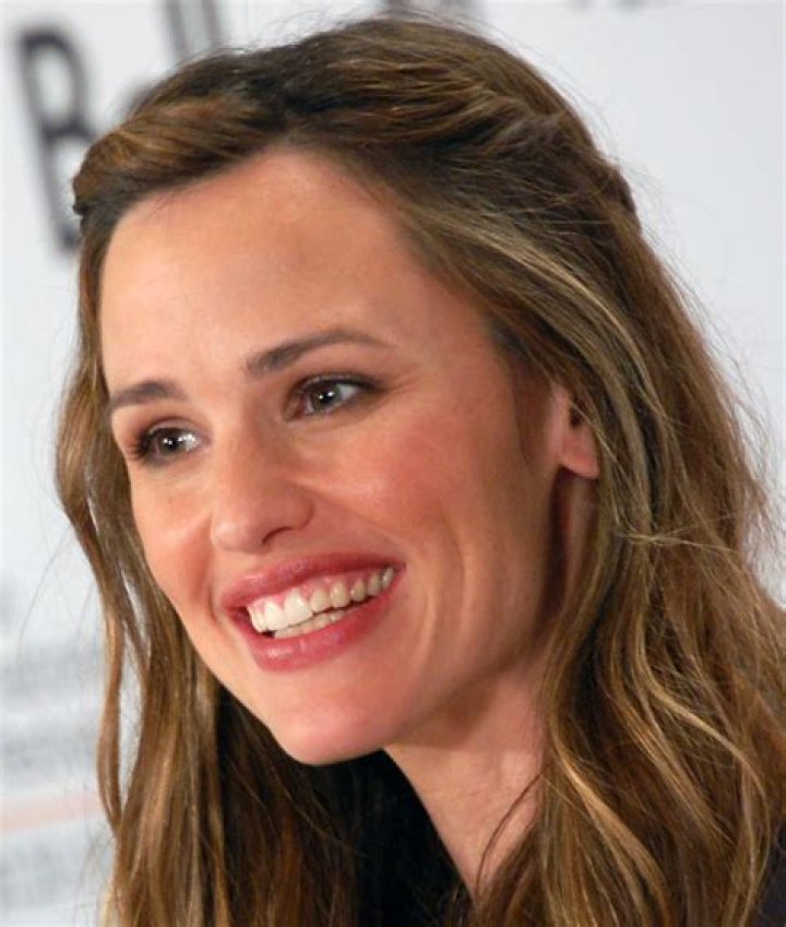 Jennifer Garner's Acting: A Journey Through Her Iconic Career