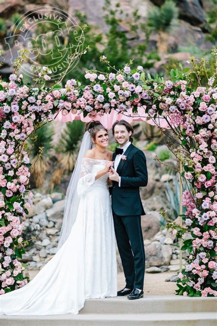 Jessica Tarlov Wedding Pictures: A Detailed Look at Love, Style, and Elegance
