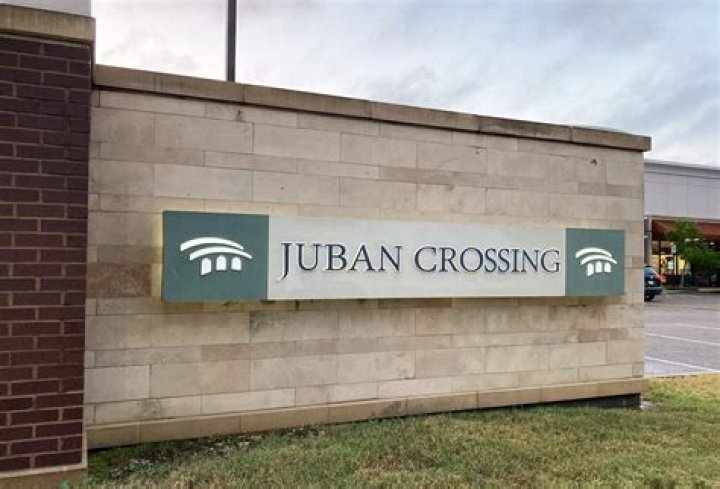 Juban Crossing Mall: A Thriving Hub for Shopping Enthusiasts