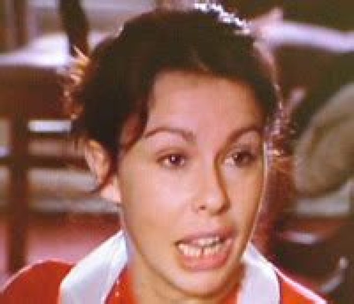 Julie Graham Teeth: A Comprehensive Look at Her Iconic Smile