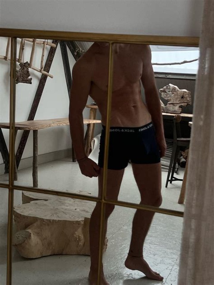 Klass Francisks: The Rising Star in Music Industry