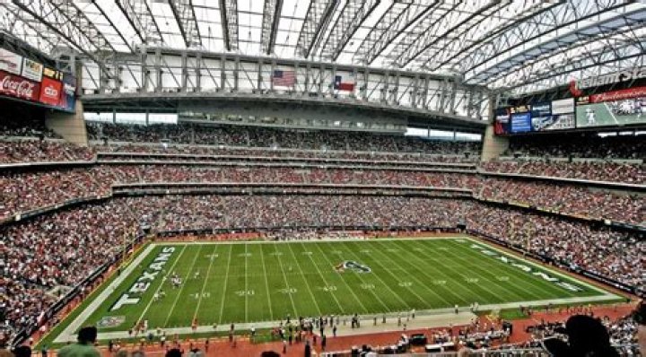 Largest NFL Stadium: Discovering the Colossus of American Football Venues