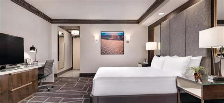 Discover the Best Las Vegas Two Bedroom Suites for Your Ultimate Vacation